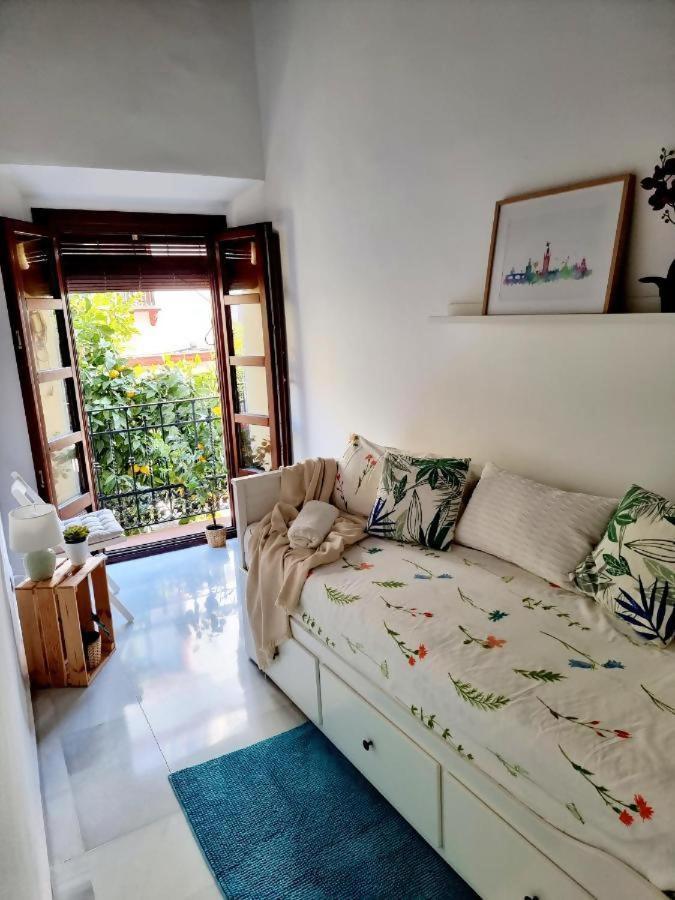 Hostfy Mercado De Triana Sevilla Eksteriør bilde