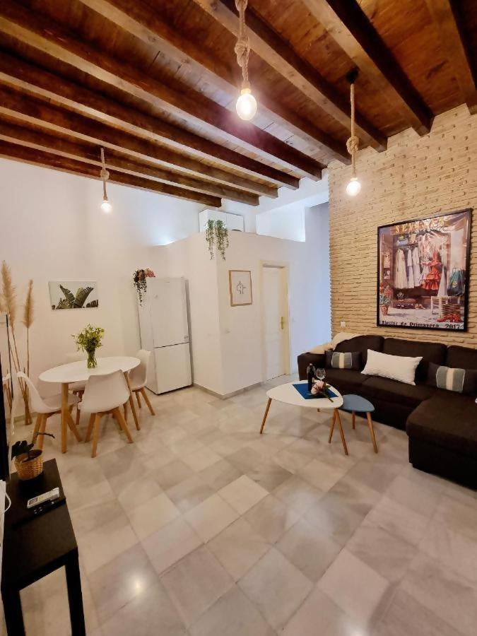 Hostfy Mercado De Triana Sevilla Eksteriør bilde